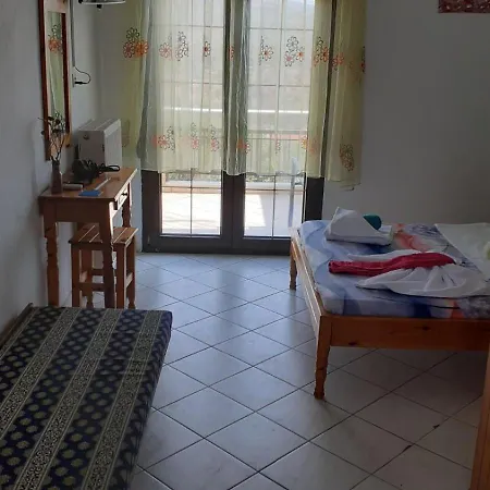 Apartment Giola Aparments And 2 *