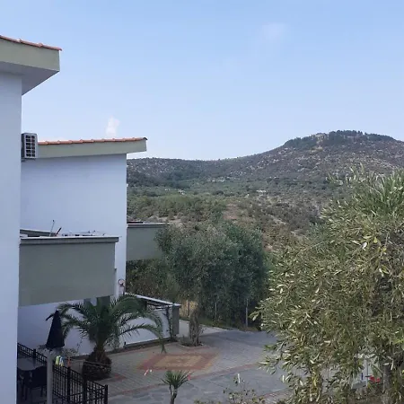 Giola Aparments And 2