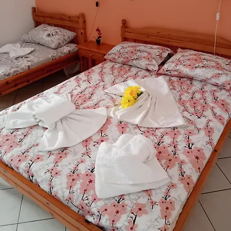 דירה Giola Aparments And 2 *