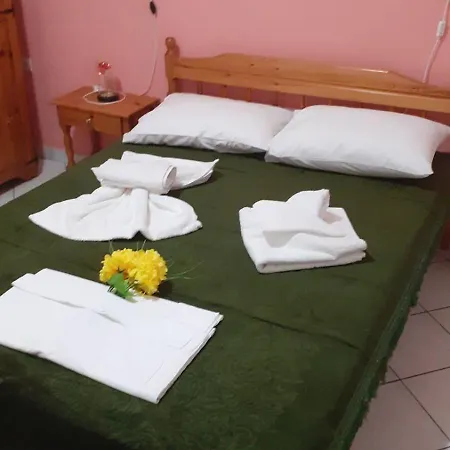 Giola Aparments And 2 Astris