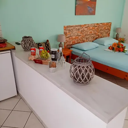 Giola Aparments And 2 Apartment Astris