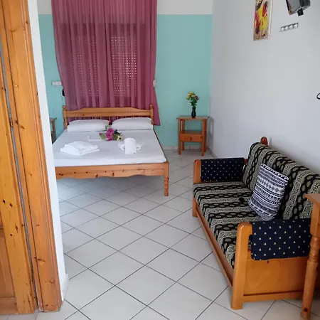 Giola Aparments And 2 Apartment *