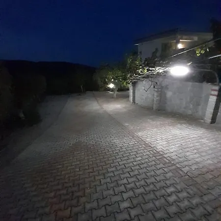 Apartment Giola Aparments And 2 *