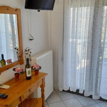 Giola Aparments&studios 2 * Astris