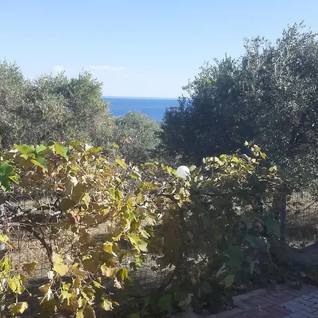 Giola Aparments And 2 Asztrída