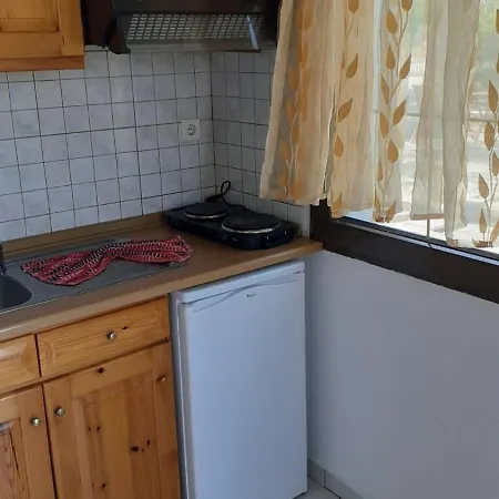 Giola Aparments And 2 Apartment *