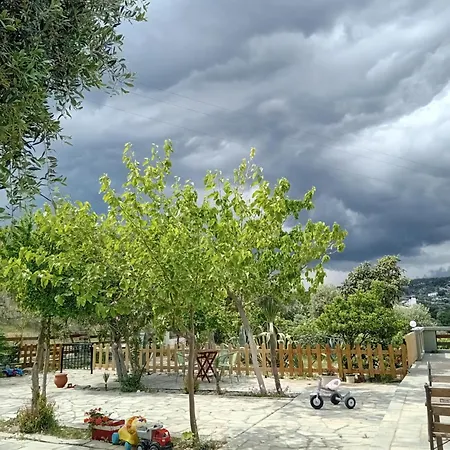 Giola Aparments And 2 Apartment