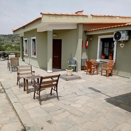 Giola Aparments And 2 Apartment *