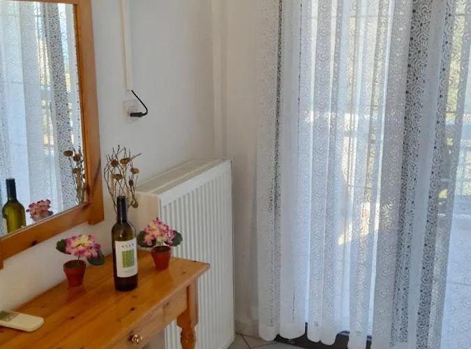 Giola Aparments And 2 * Astris